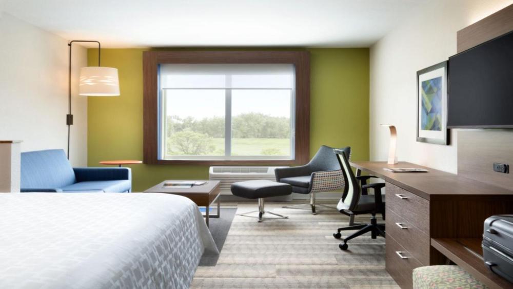 King Suite - Communication Accessible interior